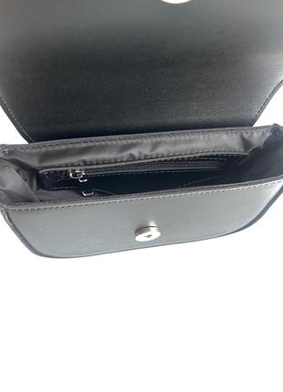 Трендова чорна жіноча міні сумка крос-боді бананка клатч7 фото