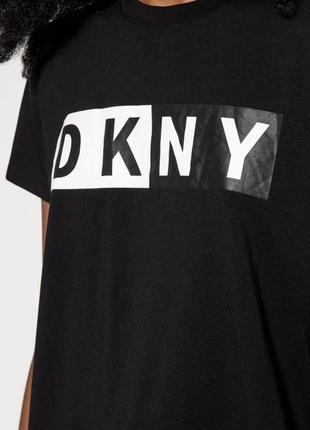 Оригінальна футболка від dkny