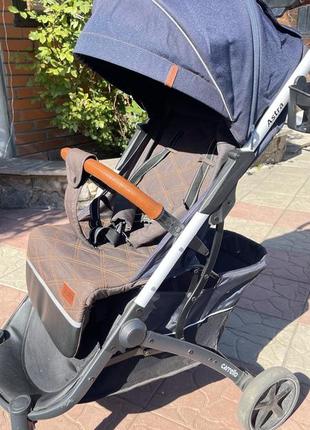 Продам літню коляску carrello astra