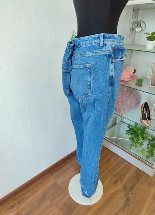 Стильні батальні джинси кльош висока посадка низ  з потертостями2 фото