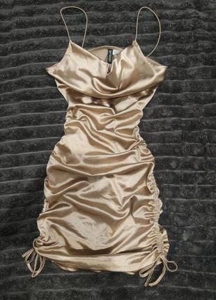 Платье мини золотого цвета3 фото