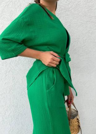 Костюм двійка мусліновий жіночий бавовняний кімоно кардиган з поясом штани палаццо прямі широкі брюки зелений чорний пудра мокко бежевий6 фото