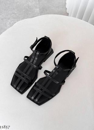 Босоніжки трендові сандалі чорні шкіряні3 фото
