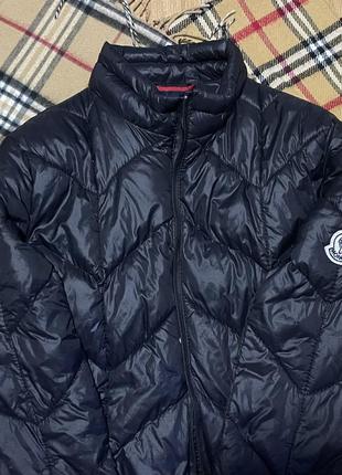 Курточка moncler