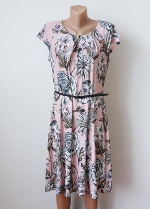 Платье розовое с цветочным принтом с коротким рукавом anna field1 фото