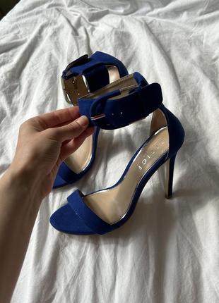 Босоножки office london синие на шпильке каблуках 37 размер яркие туфли10 фото