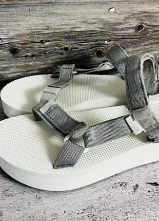 Сандалі teva flatform universal оригінал5 фото