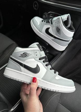 Nike air jordan 1 retro mid smoke grey  mn023