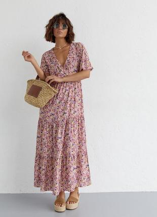 Весняна довга лавандова сукня з оборкою та квітковим принтом