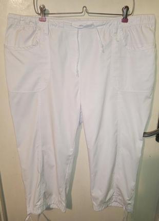 Лёгкие,белые бриджи на резинке и шнурке,с карманами,большого размера,thea 42 plus