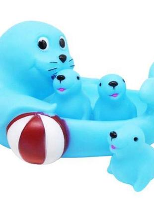 Набор игрушек для ванны "семья морских котиков" (4 шт)