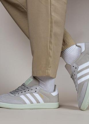 Жіночі кросівки adidas samba beige