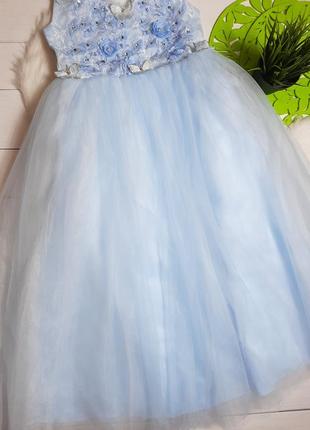 Невероятное долгое платье, как у принцессы.4 фото
