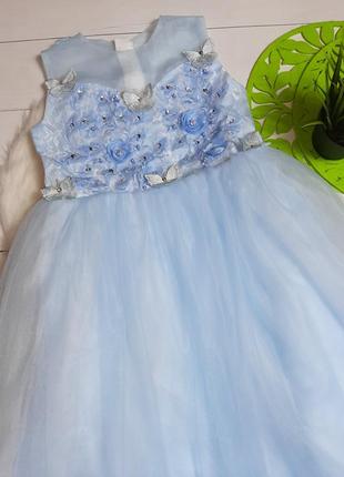 Невероятное долгое платье, как у принцессы.3 фото