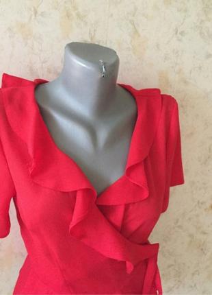 Червона блузка на запах2 фото