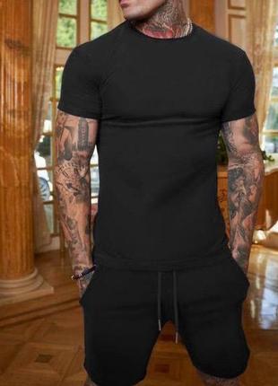 Мужской летний спортивный костюм с футболкой с шортами с резинкой и шнурком в поясе