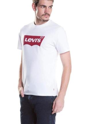 Нова футболка levis чоловічий розмір s