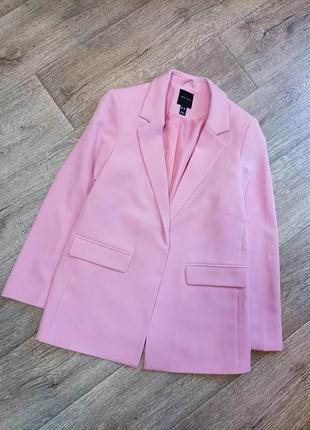 Розовый жакет пиджак