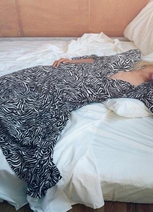 Zara сукня міді чорно-біла в принт "зебра"2 фото