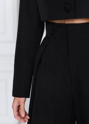 Женские брюки палаццо классические из костюмной ткани, на высокой посадке, со стрелками, базовые, черные, белые, серые, широкие брюки8 фото