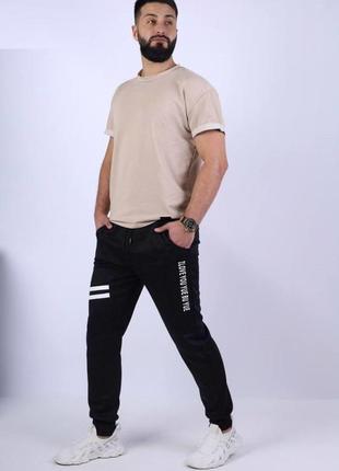 Спортивні штани з написами унісекс чорні