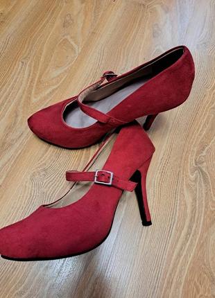 Туфли красные на высоком каблуке 40р3 фото
