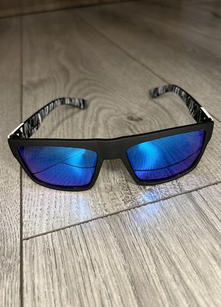 Солнцезащитные поляризованные очки