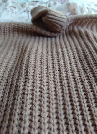 Платье свитер свитшот вязаное с вырезом разрезом лодочки на плече шее мини короткое туника5 фото