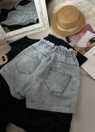 Светлые джинсовые женские шорты5 фото