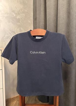 Женская футболка calvin klein