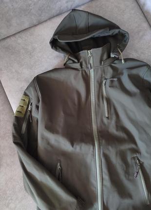 Демисезонная на флисе темно-зелёная курточка военная m-l3 фото