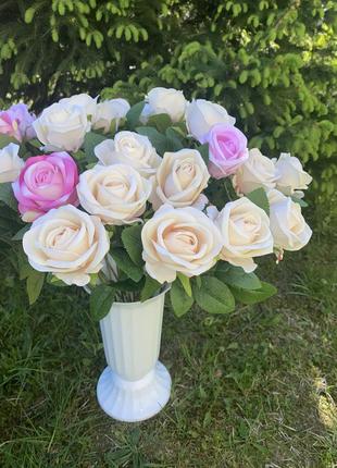 Розы латексные, каллы и тюльпаны как живые5 фото