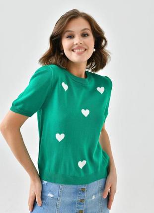 Трикотажна футболка з сердечком