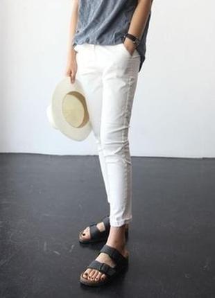 Ефектні красиві елегантні білі штані , штанішки , брюки zara