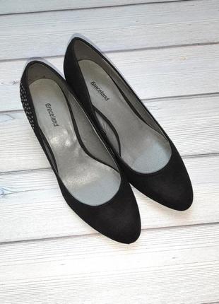 💥1+1=3 брендові чорні базові замшеві туфлі на невисоких підборах graceland, розмір 385 фото