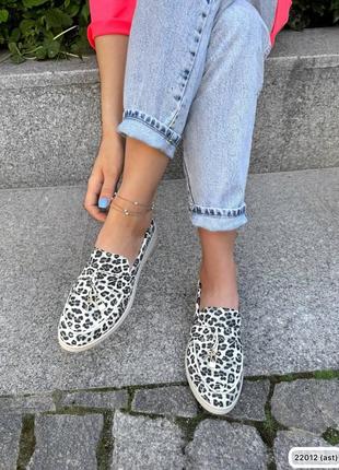 Кожаные женские леопардовые туфли лоферы из натуральной кожи лео принт3 фото