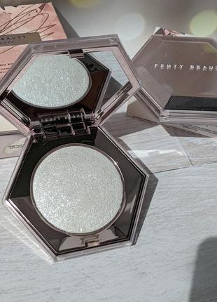 Хайлайтер diamond bomb от fenty beauty