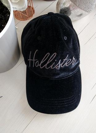 Кепка жіноча чорна оксамитова  hollister