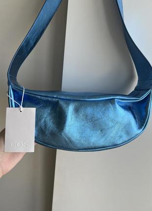 Нова шкіряна сумка бананка блискуча синя металік cos arket acne bimba y lola3 фото