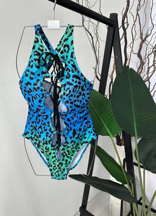Трендовый женский слитный купальник в леопардовый принт яркий градиент на завязках8 фото