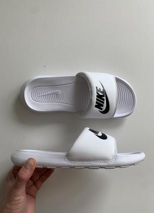 Тапочки nike