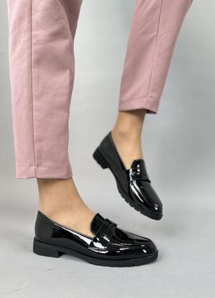Женские лаковые натуральные туфли лоферы5 фото