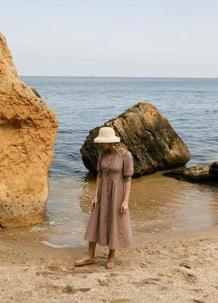 Коричнева сукня з прошви 4