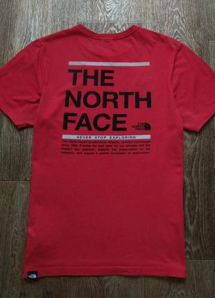 Червона чоловіча футболка з великим логотипом світшот худі the north face розмір s
