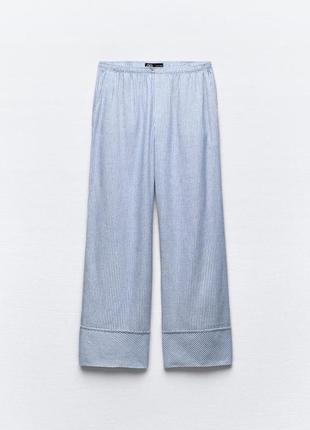 Полосатые брюки в пижамном стиле5 фото