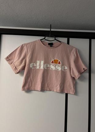 Топ ellesse