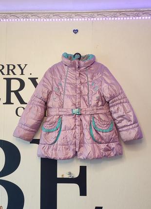 Зимняя куртка с подкладкой на девочку 6-8 лет