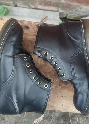 Dr martens vegan 42 черные ботинки оригинал 898 us97 фото