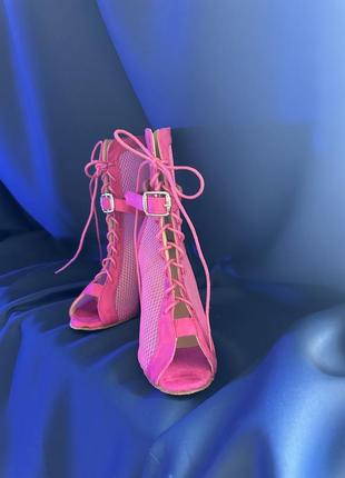 Универсальные танцевальные туфли для high heels, латыни или бачать1 фото