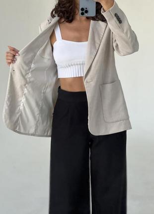 Прямой блейзер  пиджак модель с воротником, на контрасных пуговицах  с карманами и на атласной  подкладкe.  коллекция бренда h&м2 фото